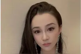 吴秀波前女友陈昱霖出狱，发文告别吴秀波，照片清丽可人颜值在线图片