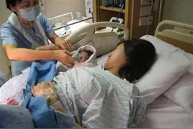 女性顺产时，不穿裤子只是入门级别的尴尬，更尴尬的还在后面图片