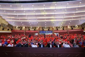 好听！唱给党的歌声从陈巴尔虎传出~图片