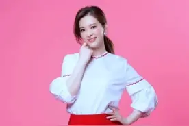 刘真骨灰暂放“真龙殿”，辛龙决定此生不娶，百年后会与妻子合葬图片