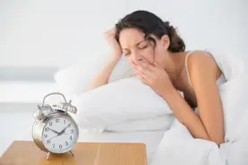 春分过后，经常晚上睡不着，早上起不来，一般有4个方面的原因图片