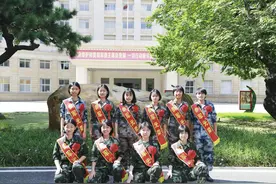 热血青春献军营 铿锵玫瑰踏征程——佛山市欢送2021年下半年女兵入伍图片