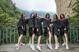 清华大学自降门槛招外籍学生，允许其免试上学，教育部作出回复图片