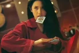 90年代的性感女神邱淑贞，身材太火辣了！图片