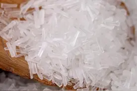 味精和鸡精到底谁才是有害健康的？西瓜视频告诉你图片