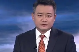 央视主播李佳明：高中退学学表演，生活平淡也幸福，至今妻子成谜图片