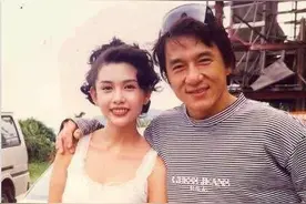 不愧是吃遍娱乐圈的男人，怀里的十个女星，个个美若天仙图片