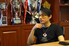 阿布谈传奇教练风哥生活艰难，求RNG协商2年没结果！终于解禁回归图片