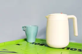 杀鸡哥の评测：趣家不锈钢内胆极简保温壶图片