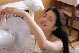 日系少女的足模写真集图片
