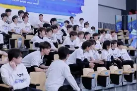 阿迪达斯辱华不能忍！《青3》临时更换赞助商礼盒，节目延期播出图片
