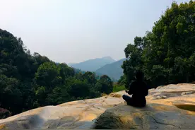 潮州凤凰南坑村的“怪石”与“异香”图片