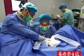 后悔！11岁男孩身体不适，家长认为是小事，一忍再忍酿大祸图片