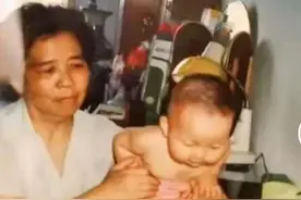两方都好评的姥姥，正是她的慈爱不设防，导致错养一直没被发现图片