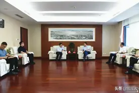 王乾会见香港置地成都公司总经理尹铭一行图片