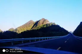 自驾贵州最美景观大道关兴公路图片