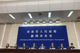 河南86万白衣战士“两线”作战，“疫情防控”“健康扶贫”两手抓图片
