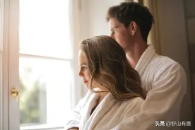 男人年纪越大，为何越喜欢“年轻”的女人？过来人道出了真相图片