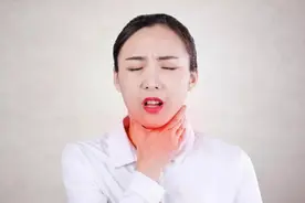 喉咙有异物感，到底是怎么了？医生提醒：三类习惯要警惕咽喉肿瘤图片