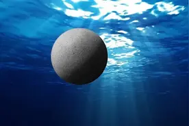 向海洋扔1公斤重石球，要多久抵达1.1万米海底？看完受益匪浅图片