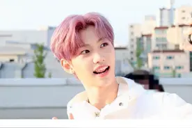 【stray kids】【Felix】官方ins更新图片