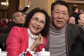 73岁老戏骨因病去世！生前最后画面曝光，和宋晓英结婚多年有一子图片