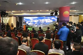“天山放歌——新疆各族人民幸福生活”主题摄影展览在京举办图片