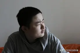 湖南少年，7岁失去双亲，14岁开始抗白，“原来活着这么难！”图片