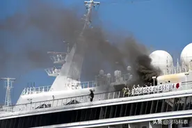 日本著名环球邮轮飞鸟2号失火 歌诗达维多利亚号被卖图片