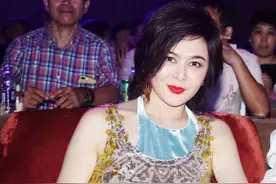 58岁的关之琳比30岁时更有女人味，穿亮片上衣配短裤真时髦，美腻图片