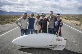 世界上最快的自行车！时速高达144公里，必须躺着才能驾驶图片