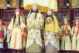 洪秀全定都天京后，10万女兵中貌美的送往各天王后宫（组图）图片