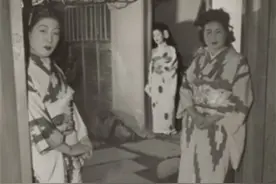 站街60年，74岁仍在揽客，只为等一个永远等不到的客人图片