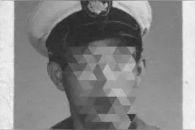 65年全军换装，海军服作校服。图片