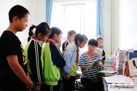 【一线看教育·人物】王小宁：默默奉献勤耕耘 言传身教育桃李图片