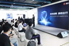 科技基因深入品牌骨髓，雅迪以尖端科技创新改写电动两轮出行历史图片