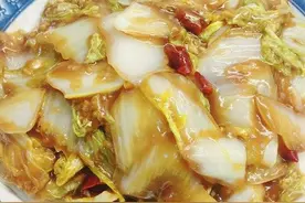 炒白菜怎么做才好吃？记住放醋时间，白菜炒好脆爽入味，不出汤图片