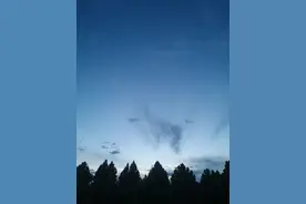 雨后傍晚的天空图片