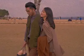 壁纸集｜“既不与世界为伍，也不与自己为敌”图片