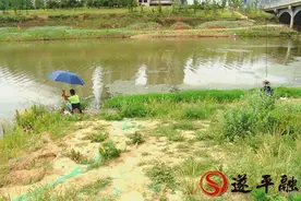 遂平：深水中勇救一对母子 救人小伙称“这没啥”图片