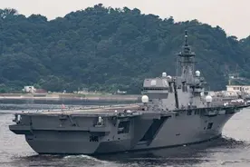 日本“出云”号护卫舰进行“航母化”改造 锐评：作战能力值得警惕图片