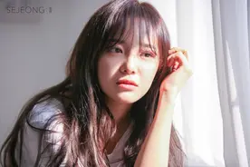 金世正，楚楚可人图片