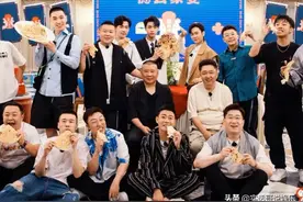 从德云家宴看门道，岳云鹏“德云一哥”地位至今无人超越图片