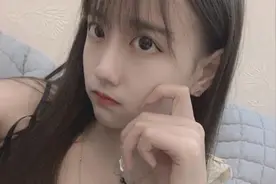 小说：五年前我在校园邂逅一位美女，为她拍照，五年后她叫我老公图片