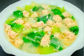 厨师长教你做“冬瓜肉圆汤”，这才是真正好吃清淡的做法，收藏先视频封面