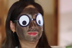祝绪丹新剧遭辣评：女扮男装敷衍，粗眼线咬唇妆，被指扮了个寂寞图片