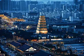 大雁塔是陕西省西安市著名的旅游景点，是古都西安的象征图片
