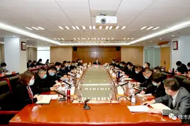 市南区委党史学习教育领导小组第三次会议召开图片
