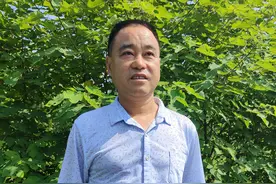 田斌诗集《暮鼓晨钟》出版发行图片