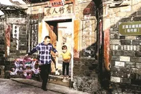 「新春走基层」花灯匠人的“理想主义”图片